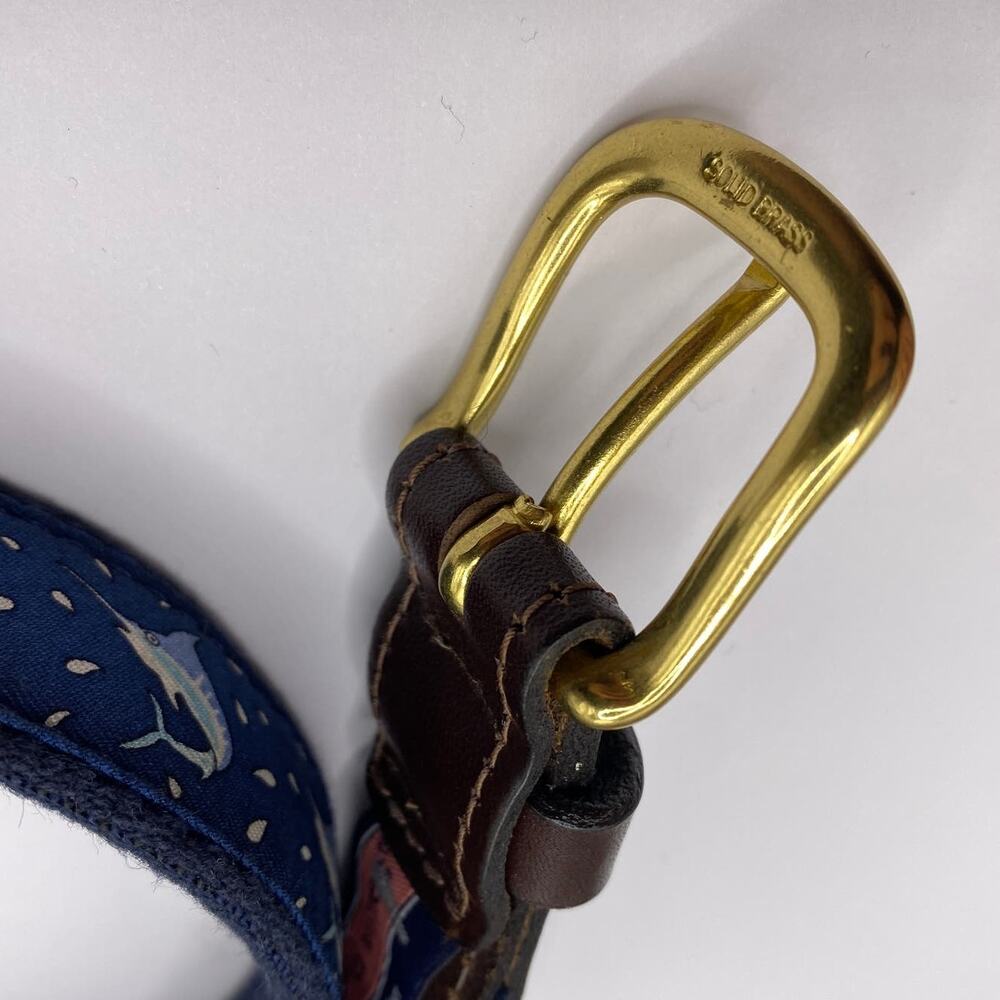 Vineyard Vines Navy Blue Swordfish Canvas Club Belt Brass Buckle Preppy Sz 24 - Picture 3 of 6